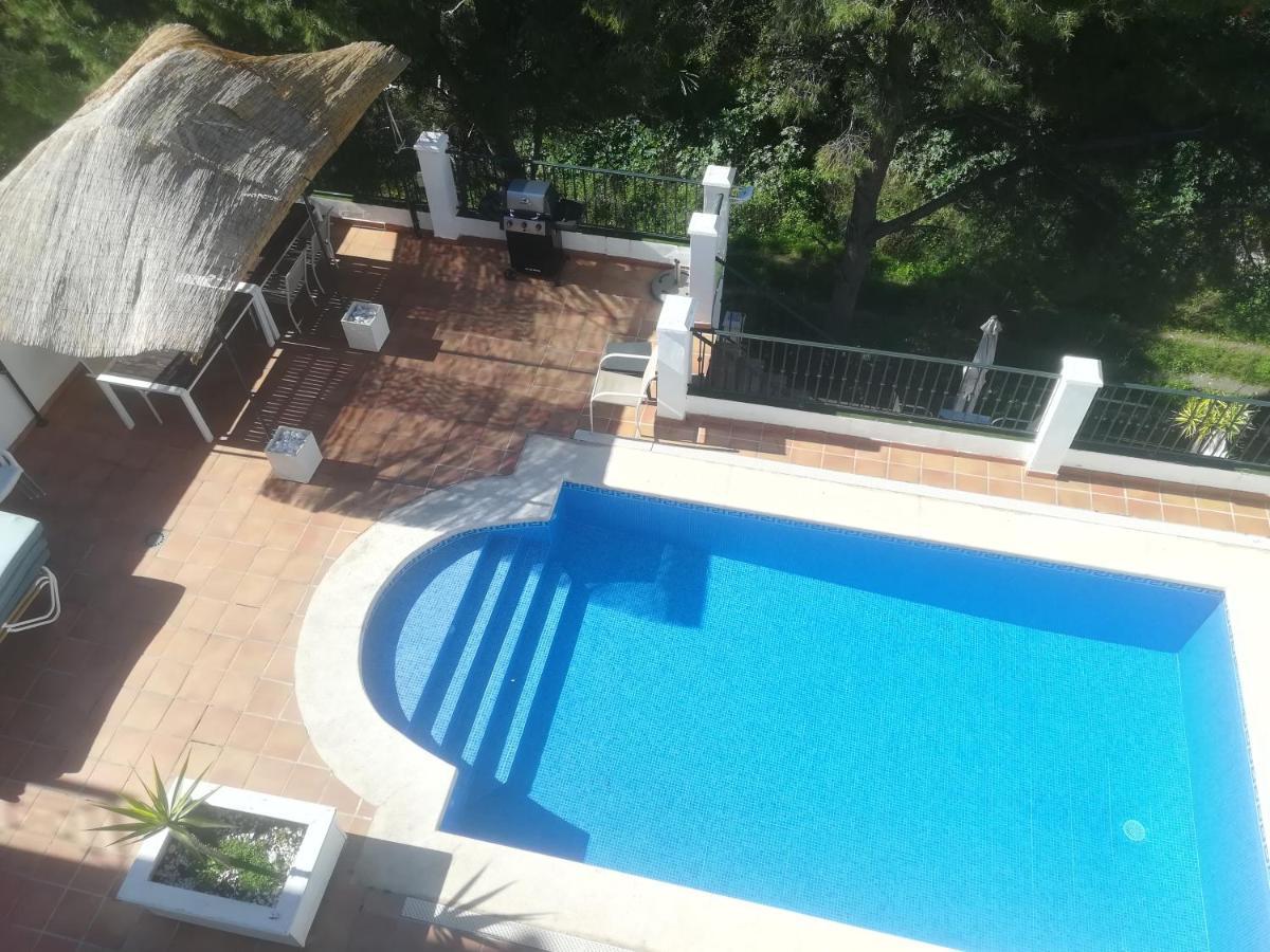 Burriana Holiday Apartments Нерха Екстериор снимка