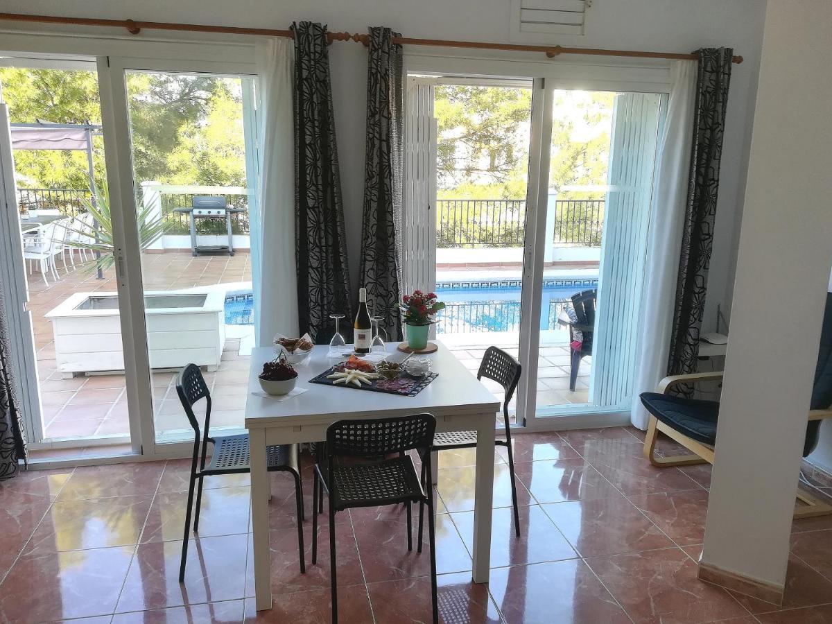 Burriana Holiday Apartments Нерха Екстериор снимка