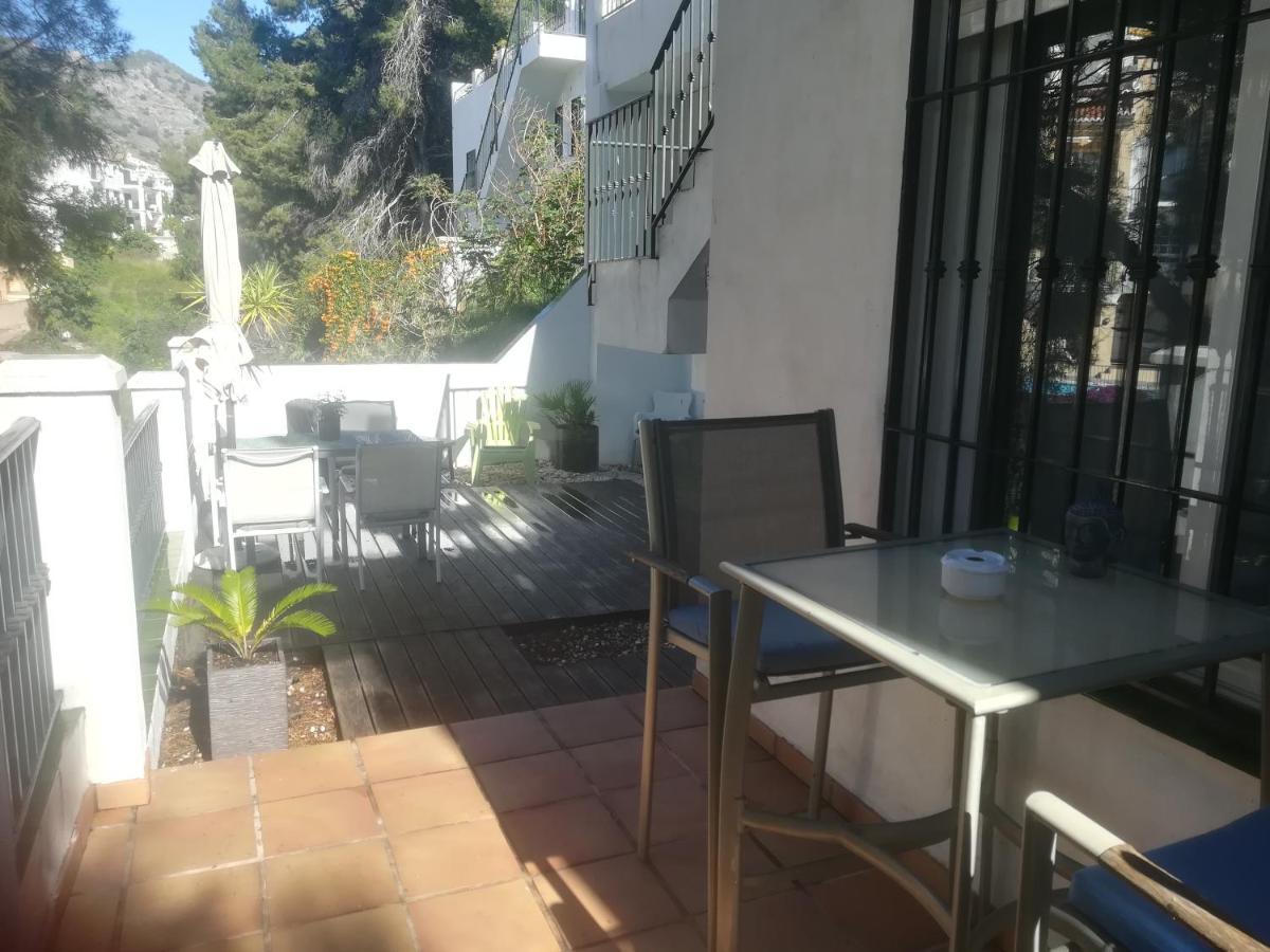 Burriana Holiday Apartments Нерха Екстериор снимка